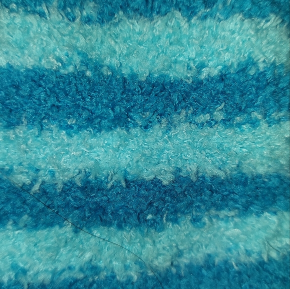 Gloves - Picture 3 of 4